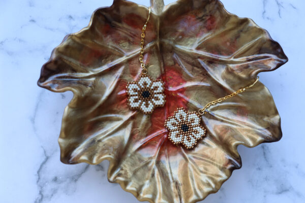 Floral Gold and Cream Beaded Earrings - Image 2